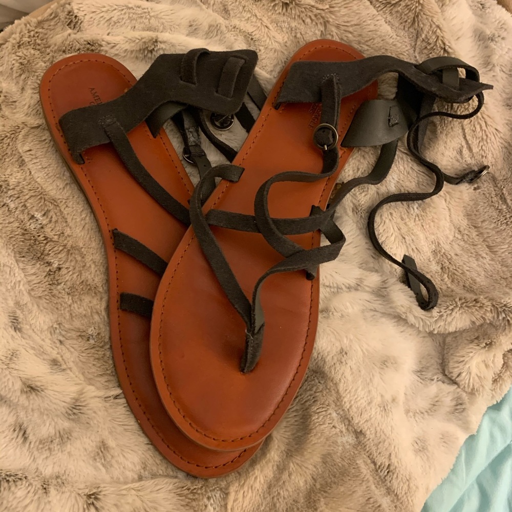 American eagle strappy black sandal